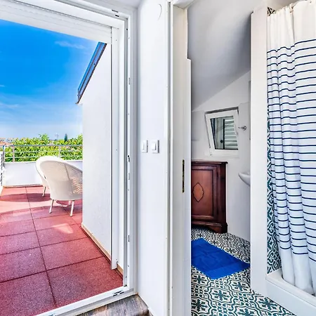 Gorgeous In With Wifi