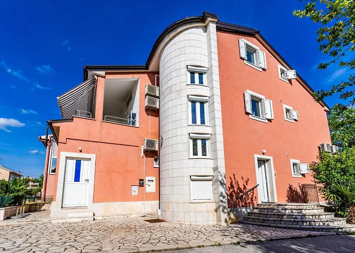 Gorgeous In With Wifi Fažana